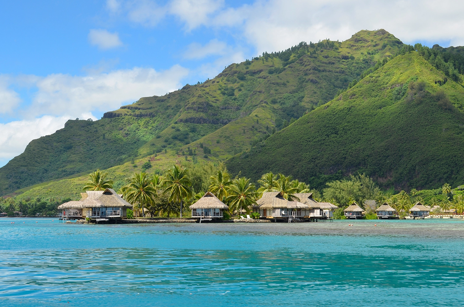 holiday-bungalow-resort-on-moorea